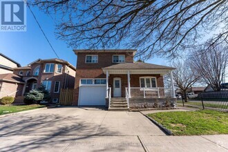 Building Photo - 123 Simpson Ave