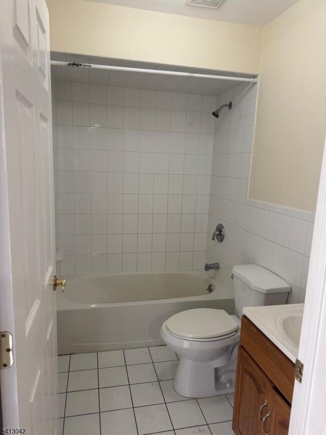 Building Photo - 600 Fulton St