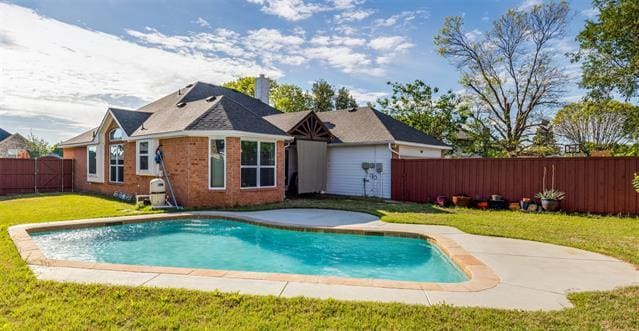 Building Photo - 8113 Greenwood Dr