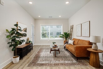 Building Photo - Shelby House 1