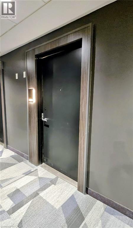 Photo du bâtiment - 15 Wellington St S