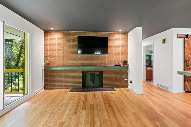 Foto del edificio - 68 Wilshire Dr