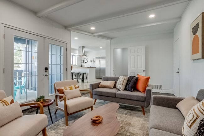 Foto del edificio - 13489 W Auburn Ave