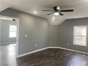 Building Photo - 3440 Sackett Ave