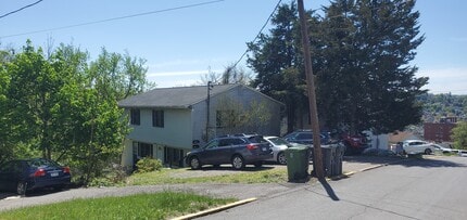 Building Photo - 806 Price St