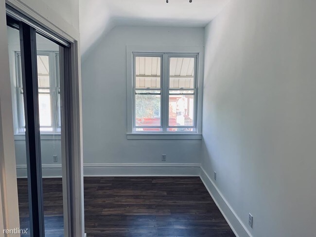 Foto del edificio - 351 Stratford Ave