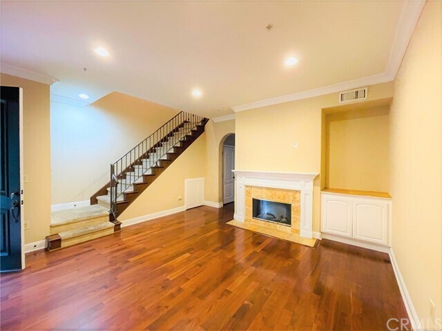 Building Photo - 108 S El Molino Ave