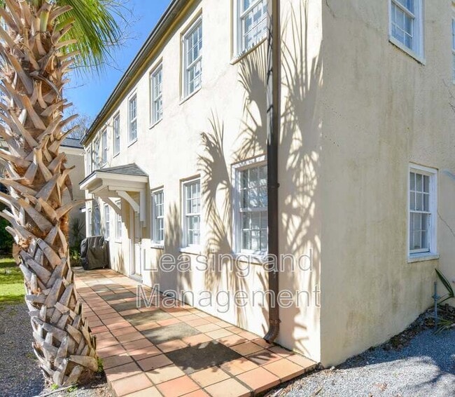 Building Photo - 27 Archdale Street