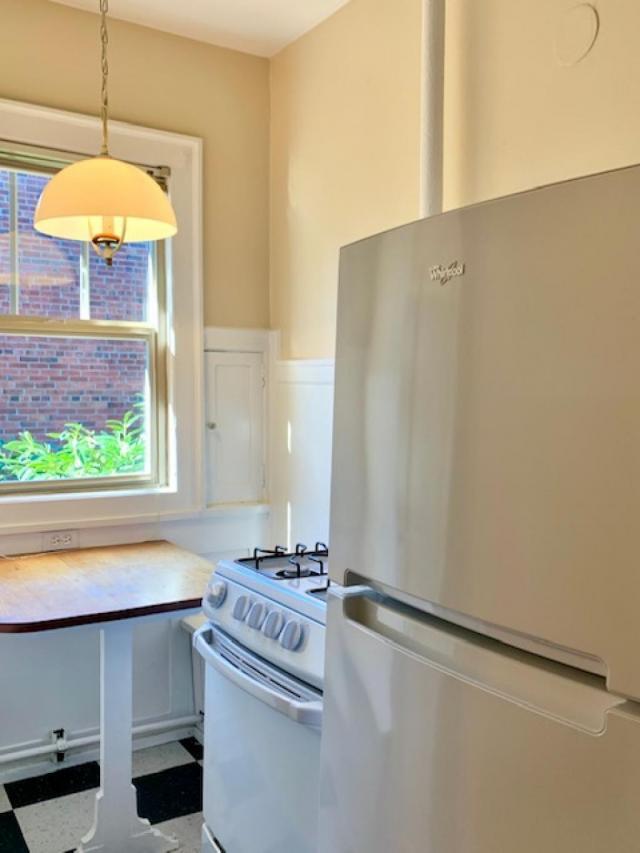 Building Photo - 0 bedroom in Seattle WA 98119