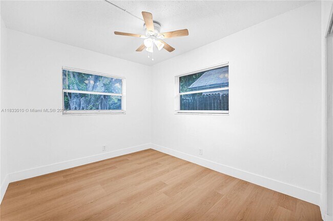 Foto del edificio - 1326 NW 8th Ave