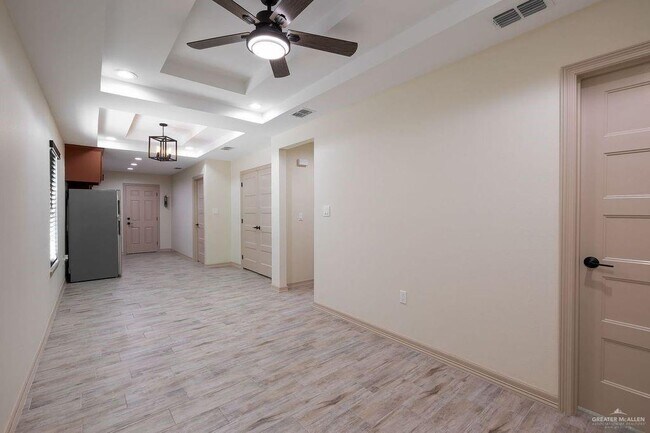 Foto del edificio - 2118 Earth Ln