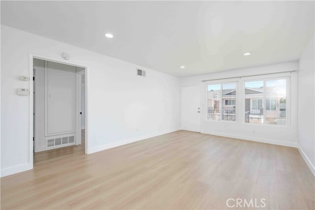 Building Photo - 8665 Trask Ave