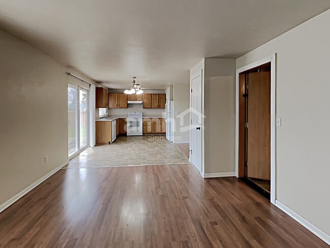 Foto del edificio - 810 131st Street Ct E