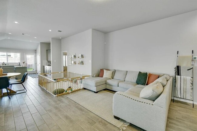 Foto del edificio - 121 Crescent St