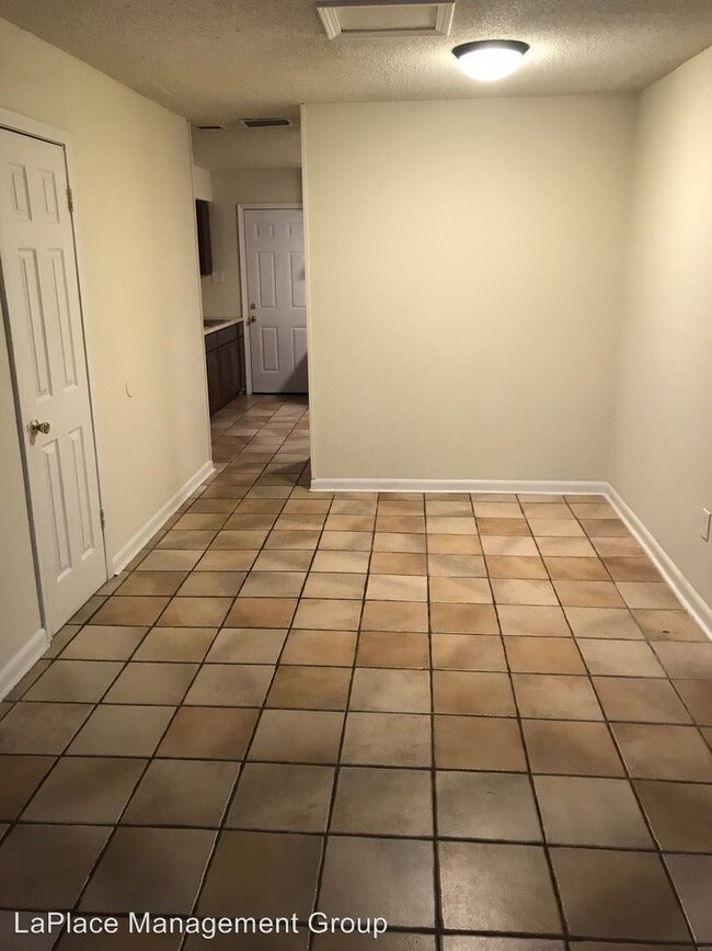 Foto del edificio - 606 Bluebonnet Ct