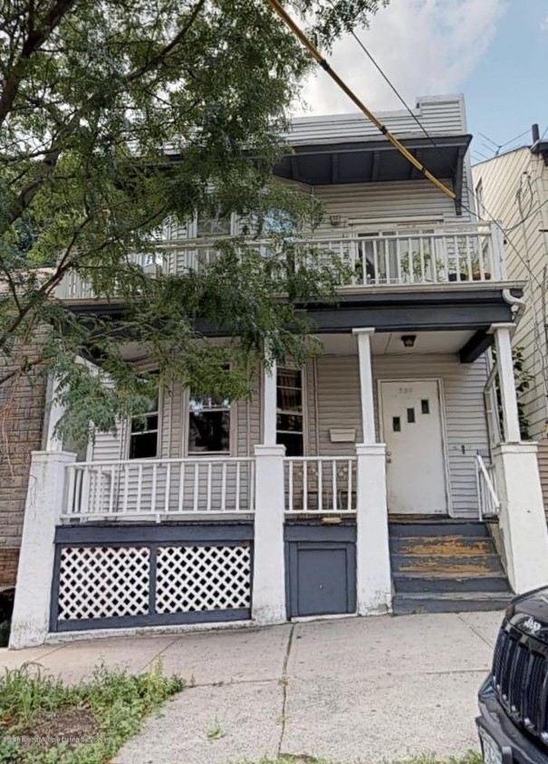 Primary Photo - 3 bedroom in Staten Island NY 10301