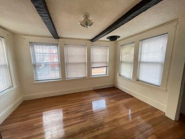 Foto del edificio - 17 Bayfield Rd