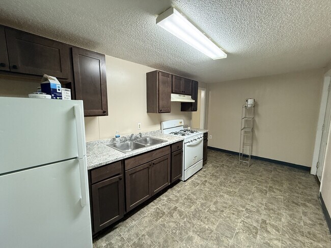 Foto del edificio - 218 E 4th St