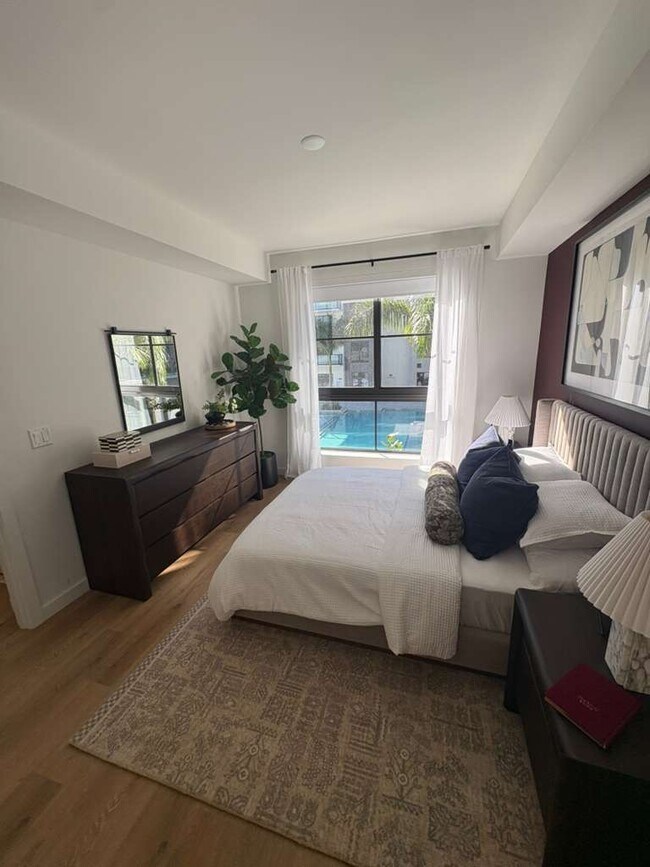 Foto del edificio - 1642 NE 124th Ln