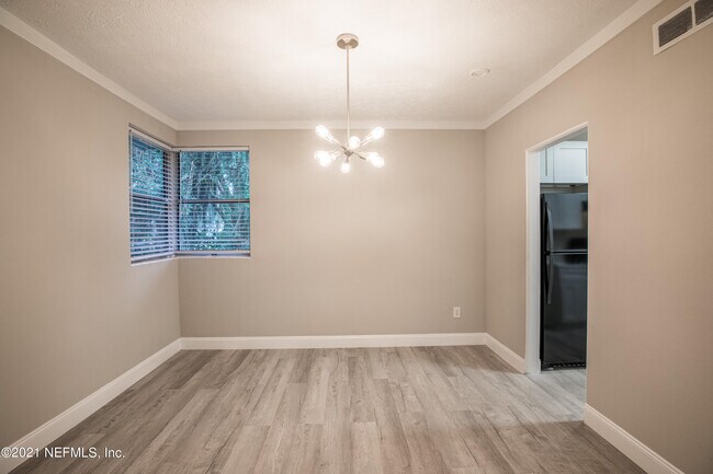 Foto del edificio - 7808 N Pearl St