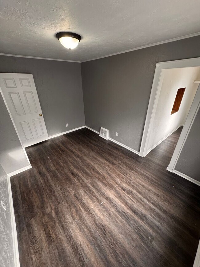 Foto del edificio - 2 Bedroom with Garage