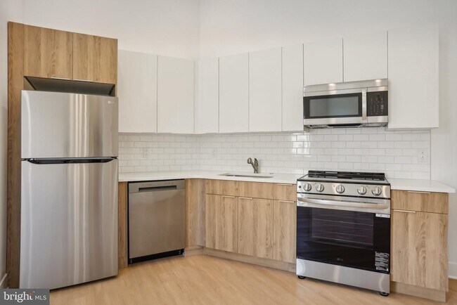 Foto del edificio - 3952-54 Lancaster Ave