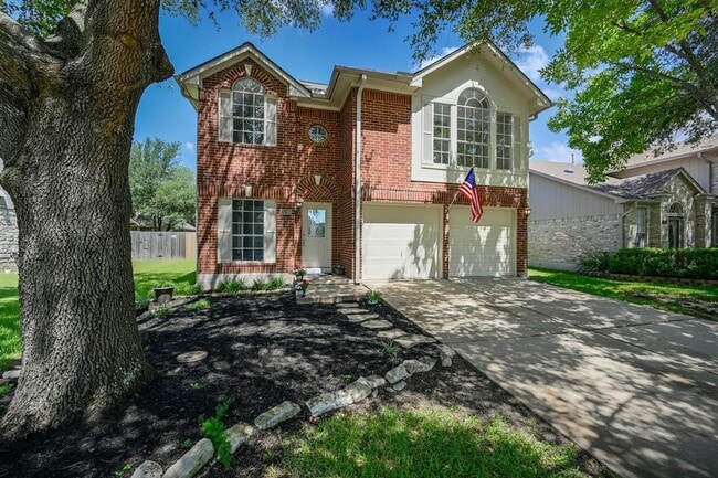 Building Photo - 15316 Ecorio Dr