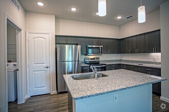 B1 - 2BR, 2BT - 995SF - Bridge at Paloma