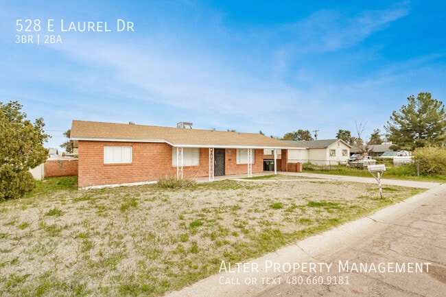 Foto del edificio - 528 E Laurel Dr