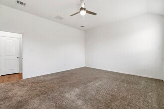 Building Photo - 1376 Grays Gully Dr