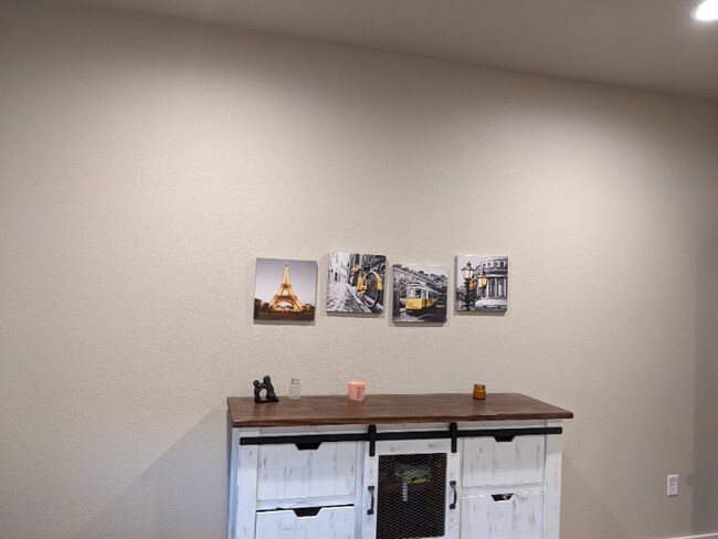 Foto del edificio - 11127 Paradise Ln