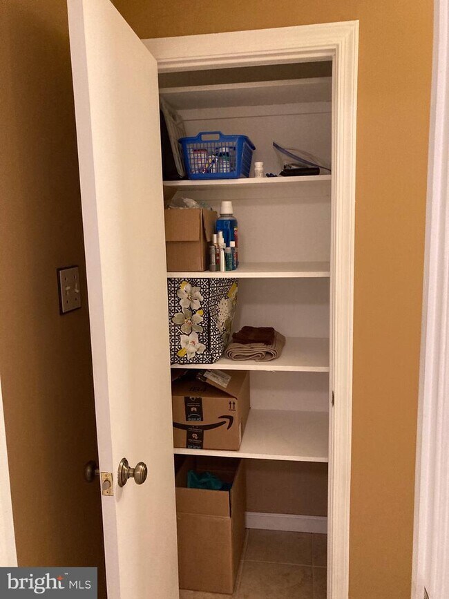 1004 Yardley Commons, Yardley, PA 19067 Room for Rent in Yardley, PA