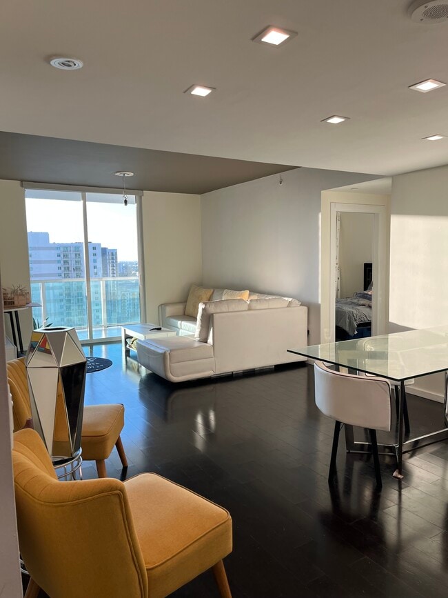 Photo - 1250 S Miami Ave Apartment