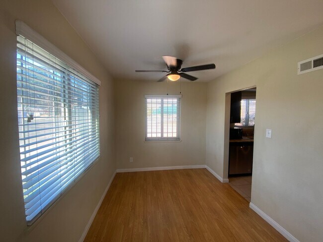 Building Photo - Spacious Home with Private pool and Modern...