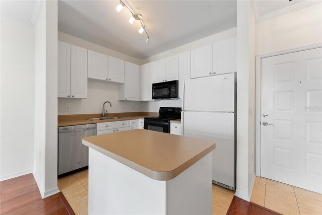Foto del edificio - 4221 W Spruce St