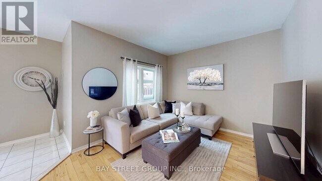Photo du bâtiment - 7229 Dime Crescent