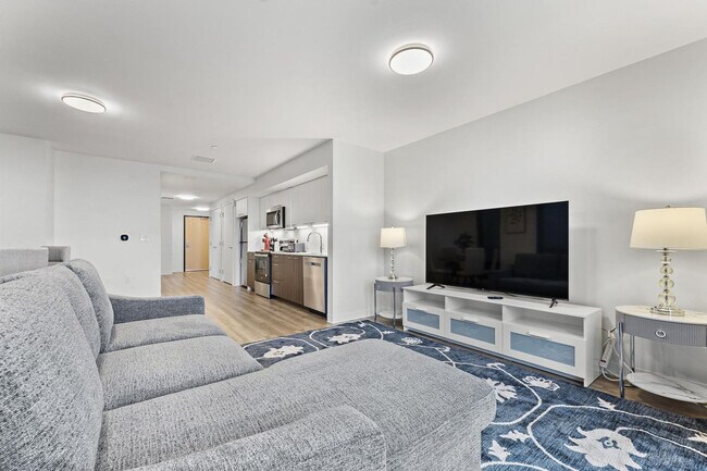 Building Photo - 280 Western Ave