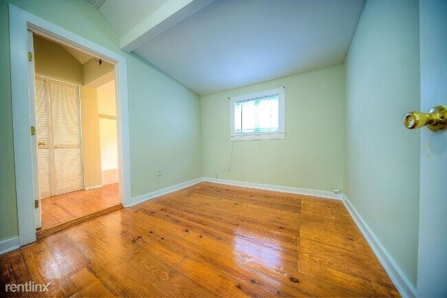 Building Photo - 1 br, 1 bath House - 1 Nassau Lane