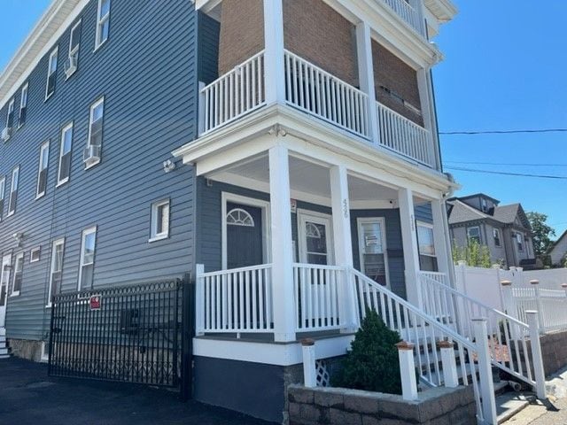 Foto del edificio - 436 Warren Ave