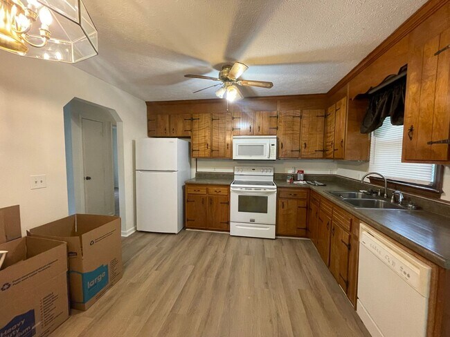 Foto del edificio - Rustburg Ranch Home