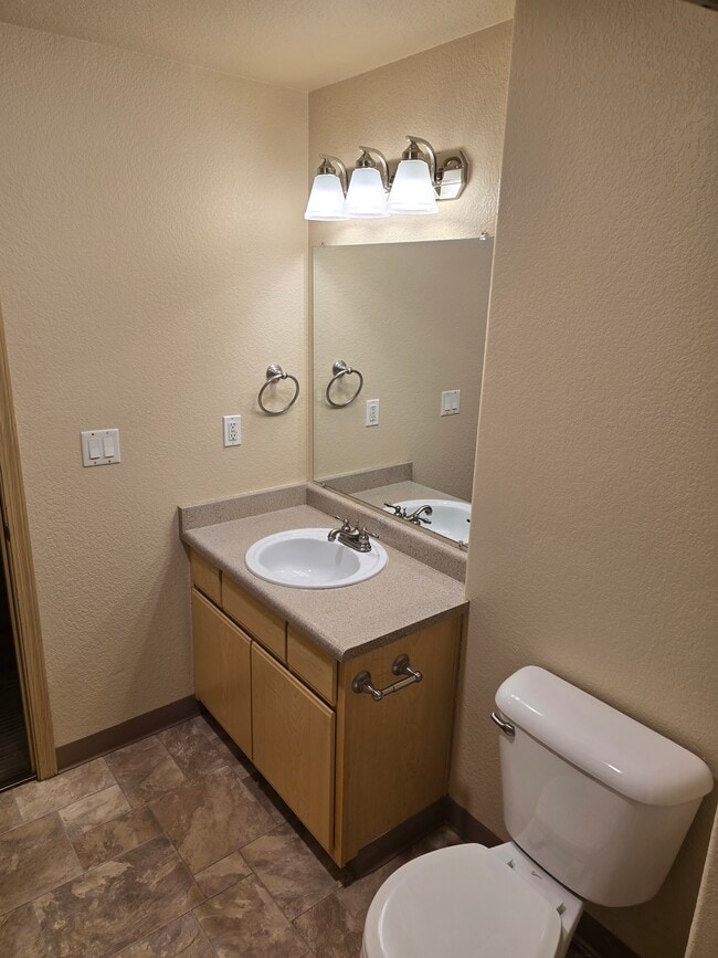 312 Bathroom - Fuller Commons