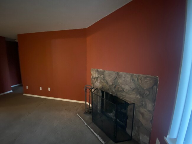 Building Photo - 1700 Blankenship Rd