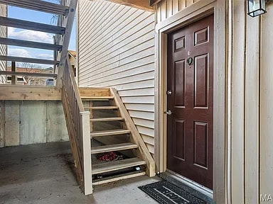 Building Photo - 708 Ridgeside Dr