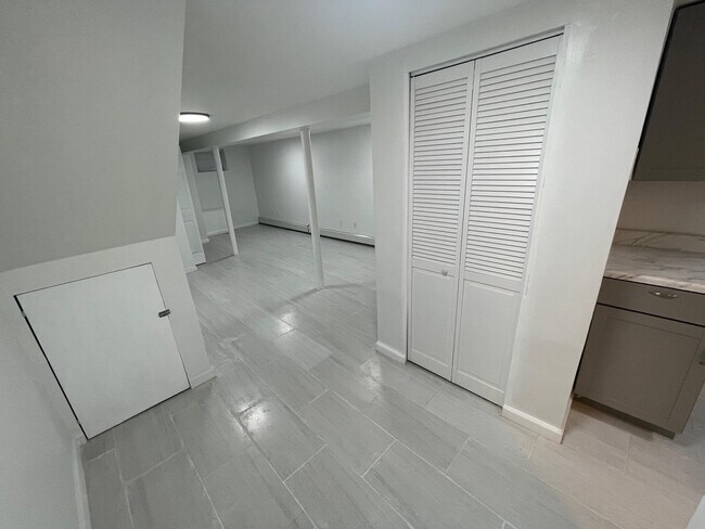 Foto del edificio - 6039 Palisade Ave