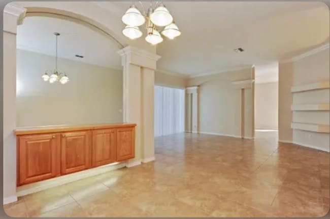 Building Photo - 4311 W Beach Park Dr