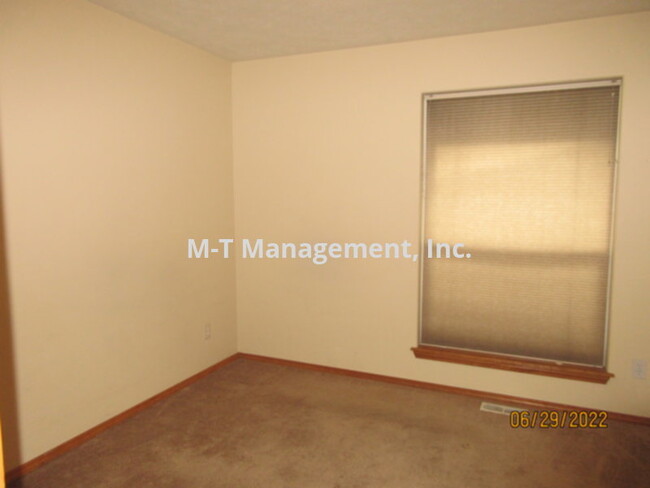 Foto del edificio - Spokane Valley rancher: 3 br/2 bath, islan...