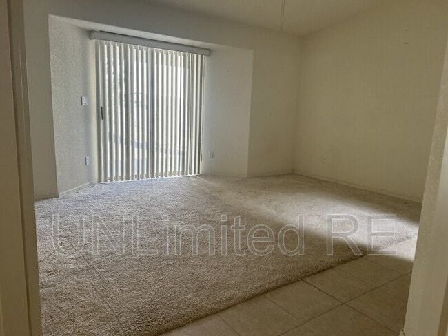 Foto del edificio - 2290 Interlake Dr