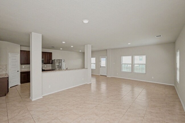Building Photo - No Application Fees and 2 Week Free Move-In Special! Spacious 2-Story Home w/ Open Floor Plan & P...