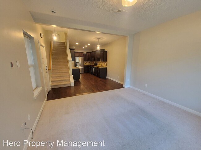 Building Photo - 2 br, 2.5 bath House - 3708 West Periwinkl...