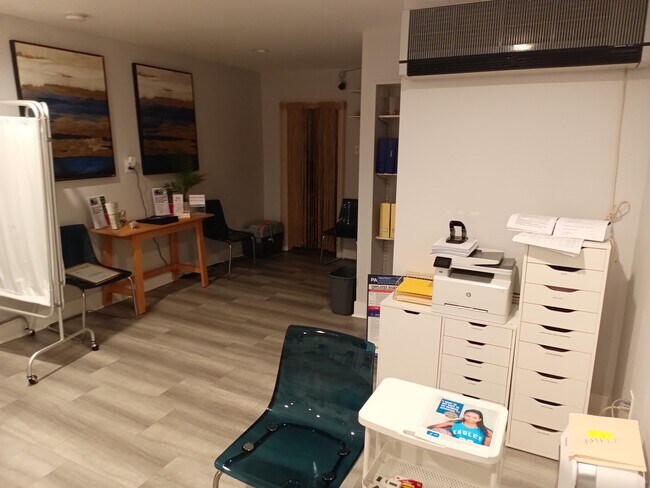 Foto del edificio - 7153 Torresdale Ave